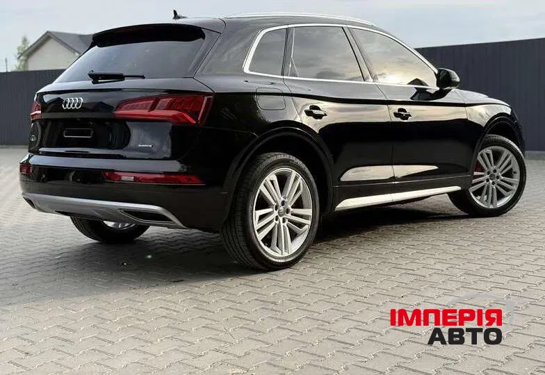 Audi Q5 - фото 3