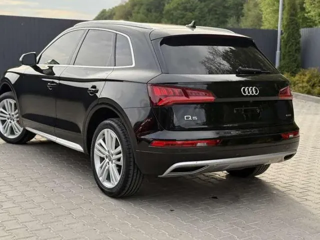 Audi Q5 - фото 4
