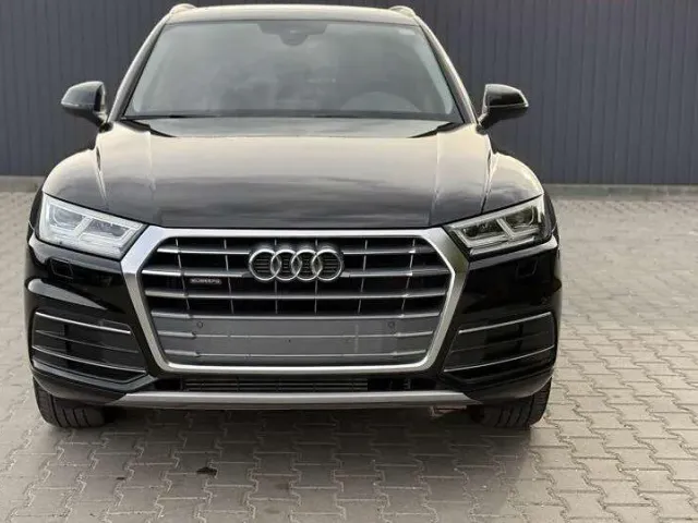 Audi Q5 - фото 1