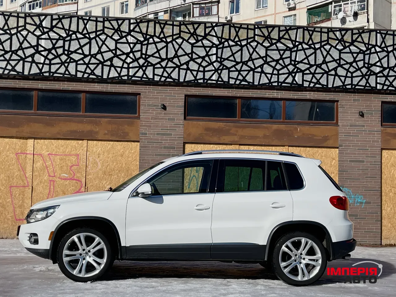 Volkswagen Tiguan - фото 6