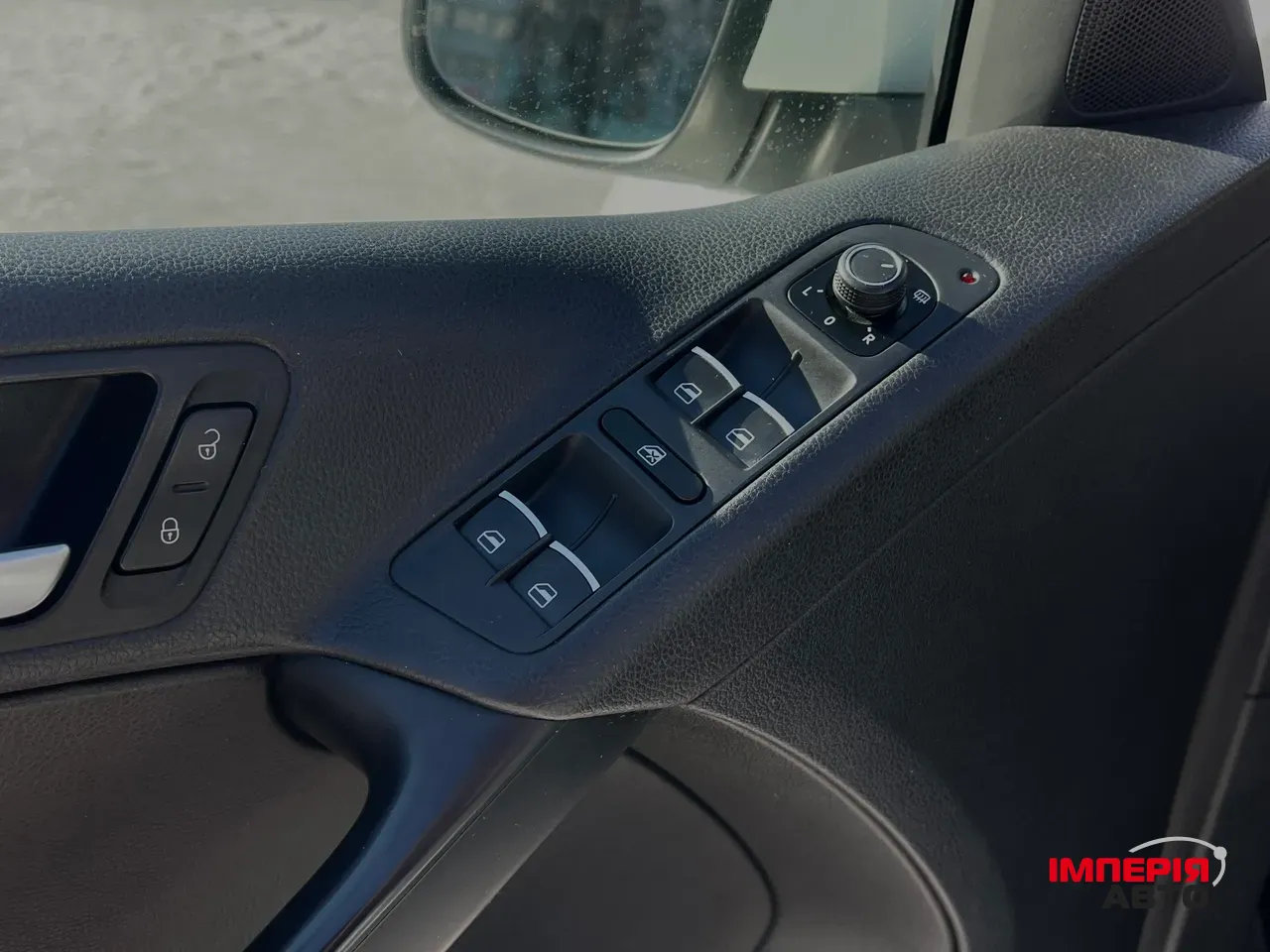 Volkswagen Tiguan - фото 15