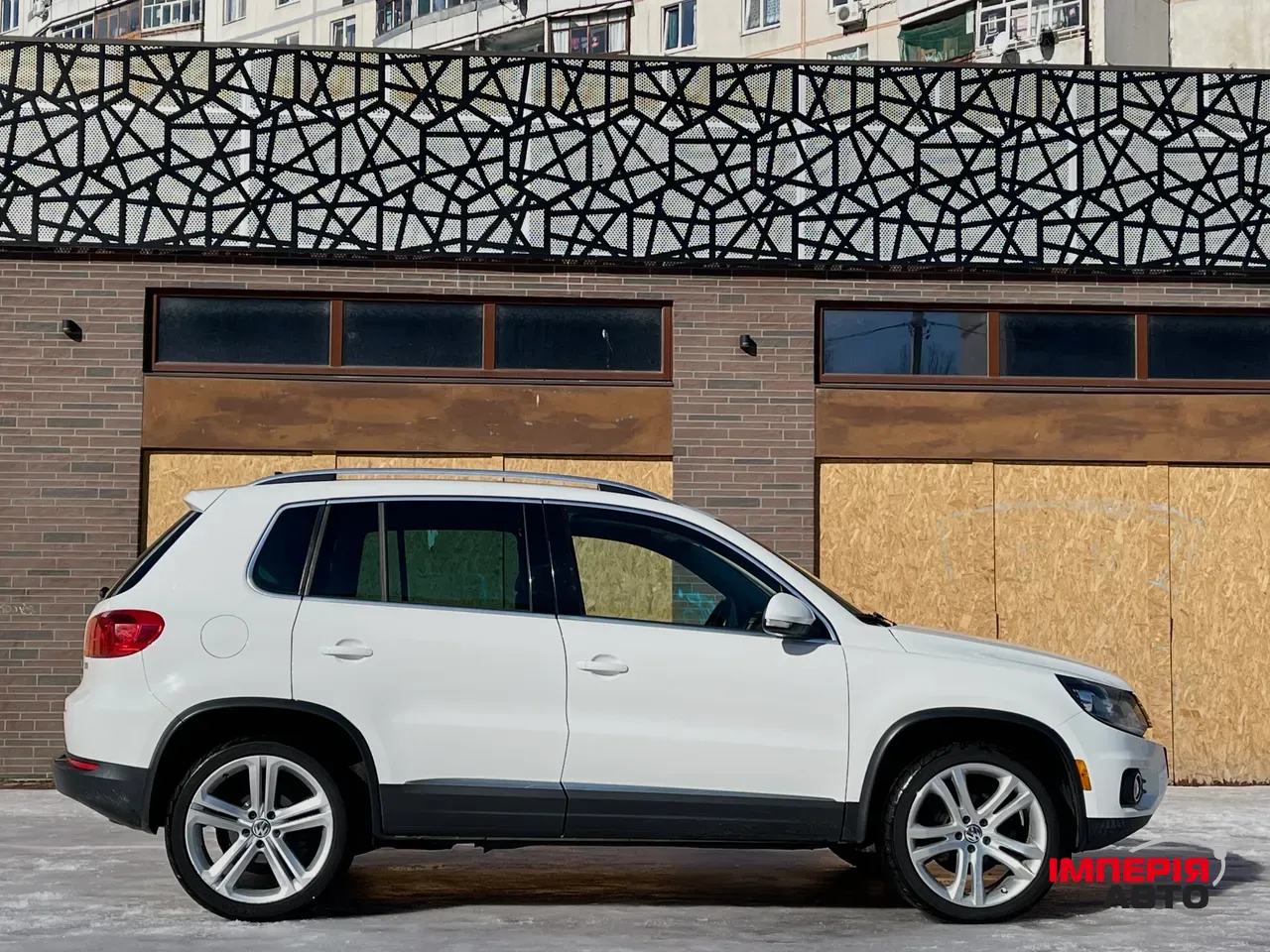 Volkswagen Tiguan - фото 11