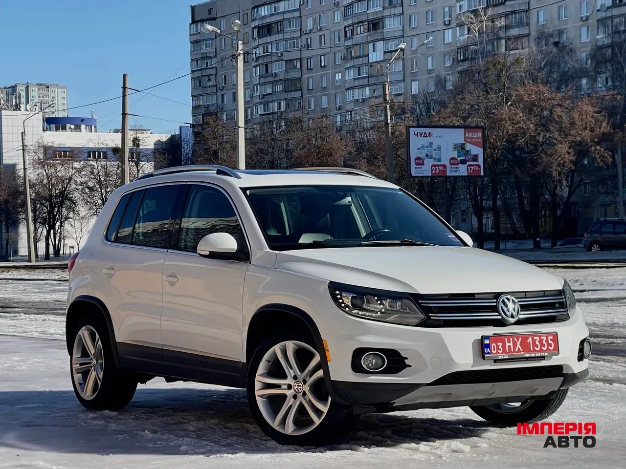 Volkswagen Tiguan - фото 1