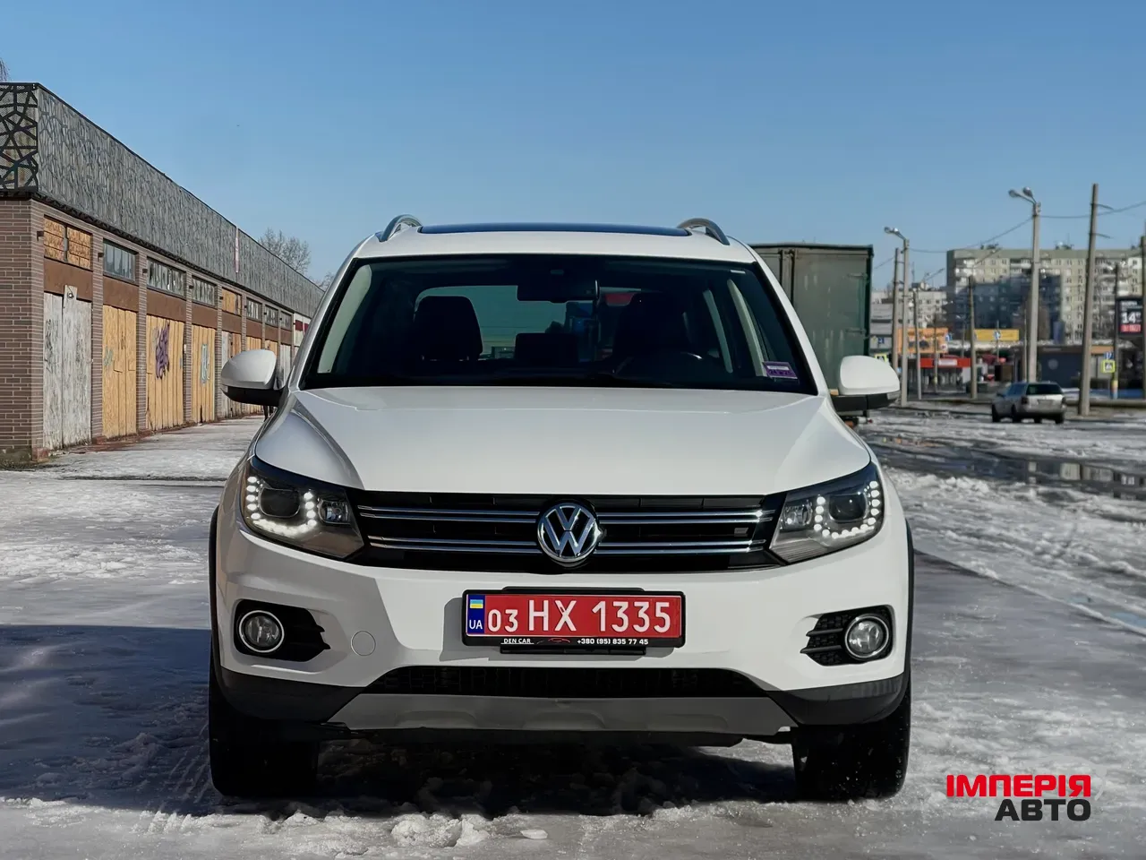 Volkswagen Tiguan - фото 4