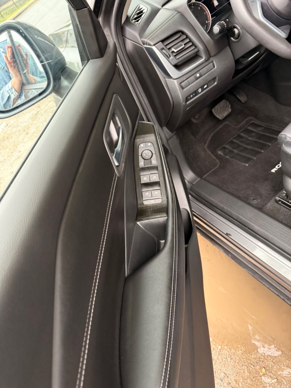 Nissan Rogue - фото 5