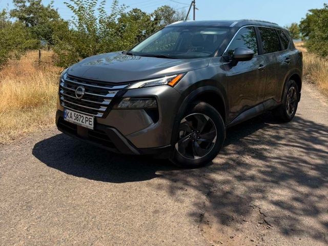 Nissan Rogue - фото 1