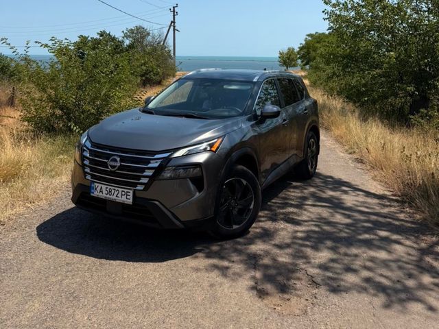 Nissan Rogue - фото 4
