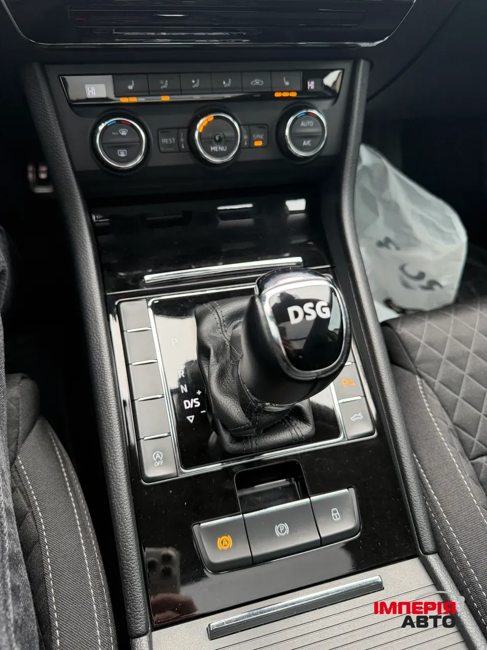 Skoda Superb - фото 13