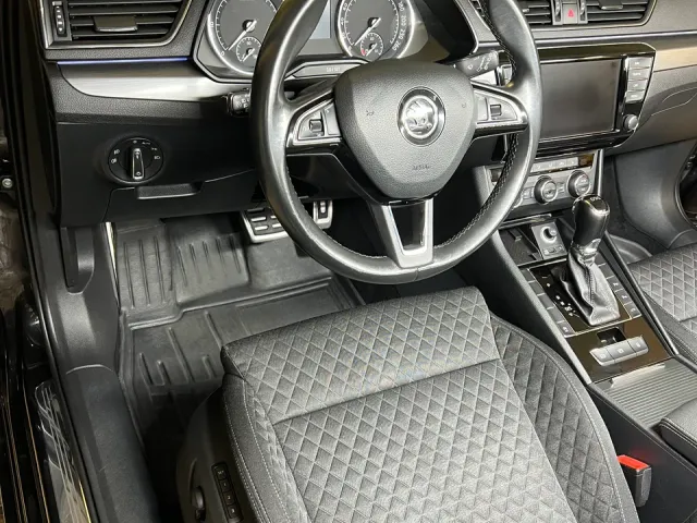 Skoda Superb - фото 5