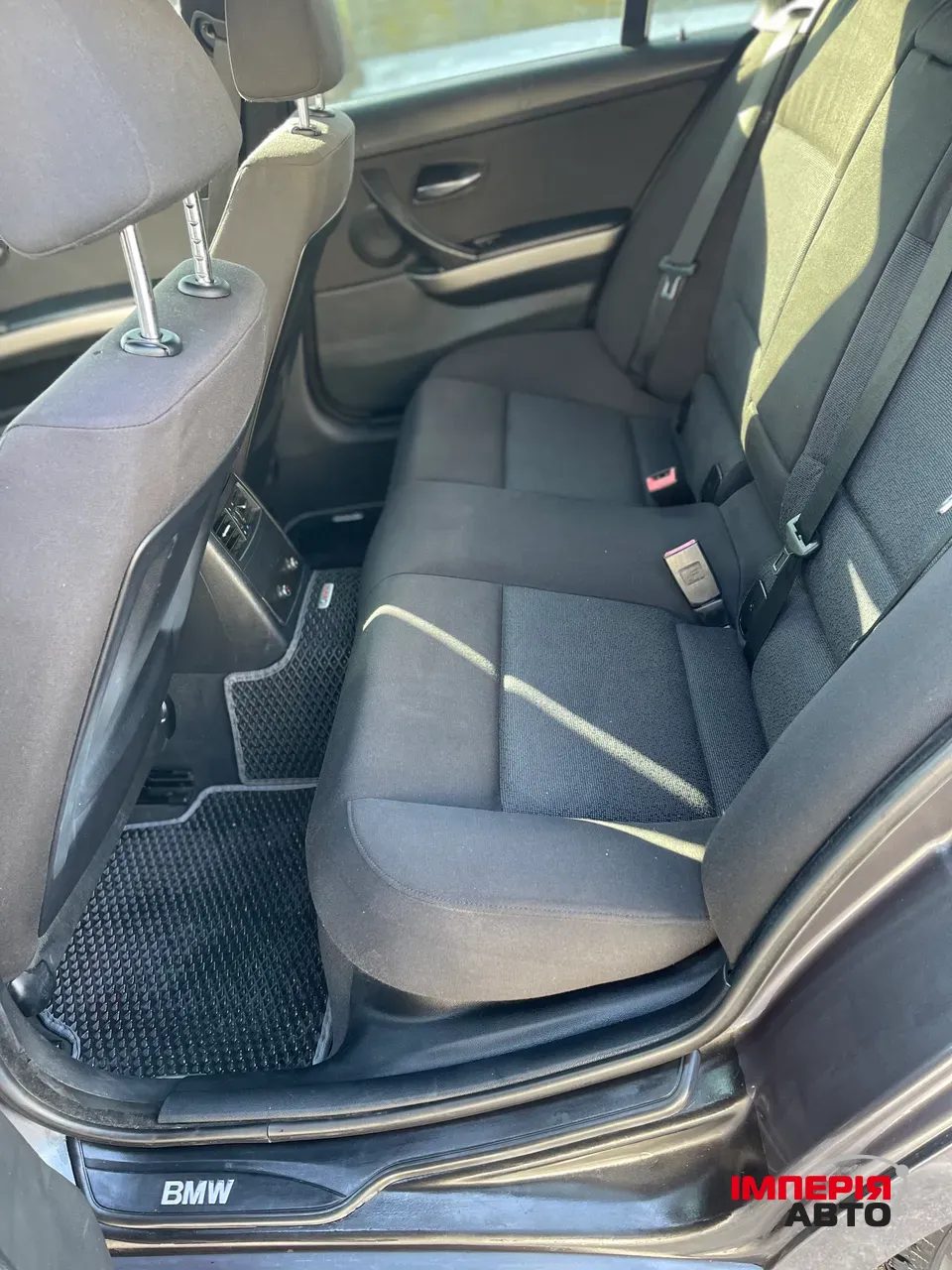BMW 3 серії - фото 12