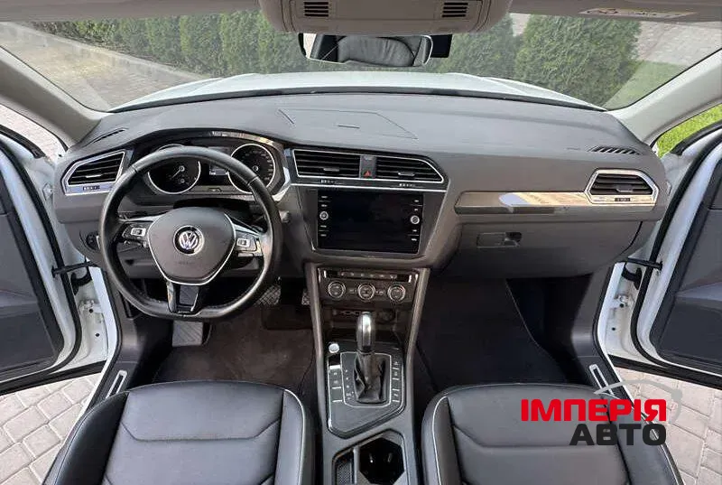 Volkswagen Tiguan - фото 4