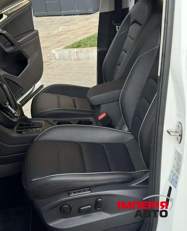 Volkswagen Tiguan - фото 7