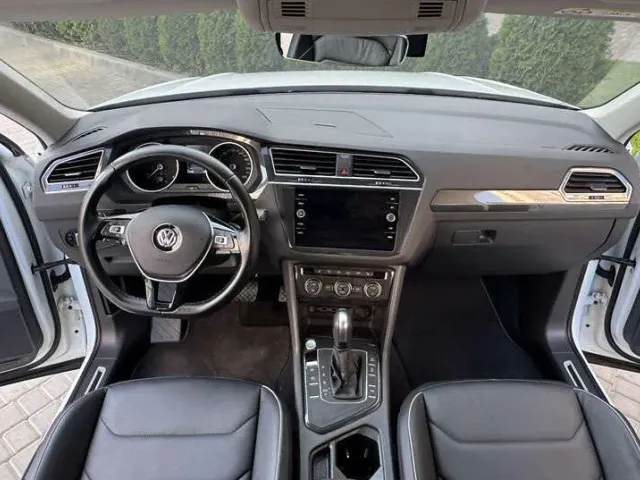 Volkswagen Tiguan - фото 4