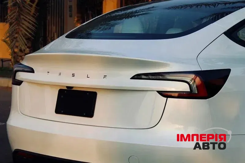 Tesla Model 3 - фото 3