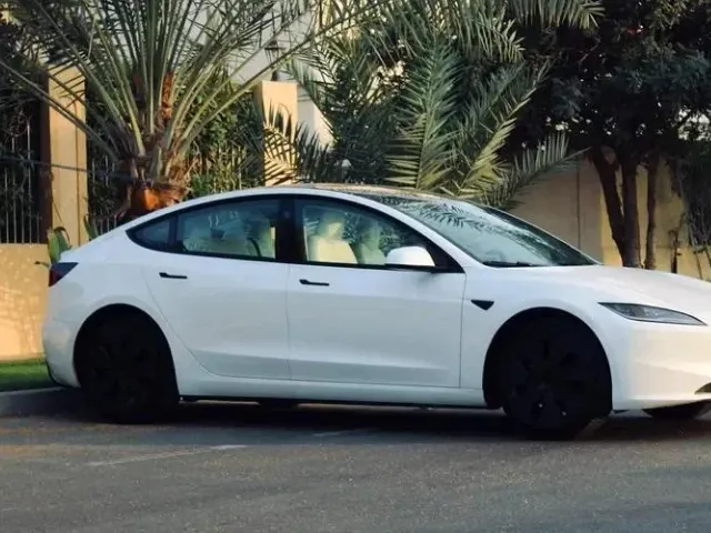 Tesla Model 3 - фото 4