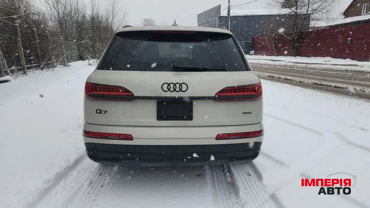 Audi Q7 - фото 3