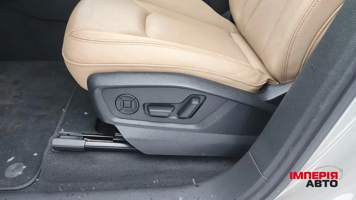 Audi Q7 - фото 13