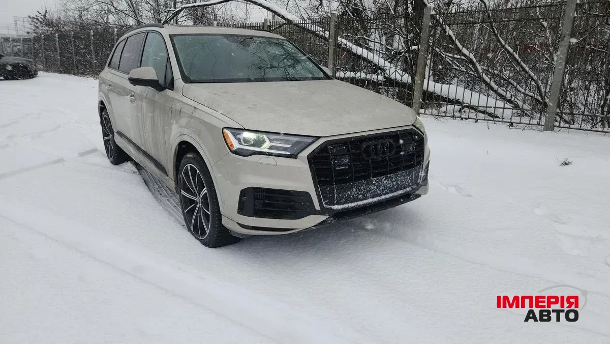 Audi Q7 - фото 2