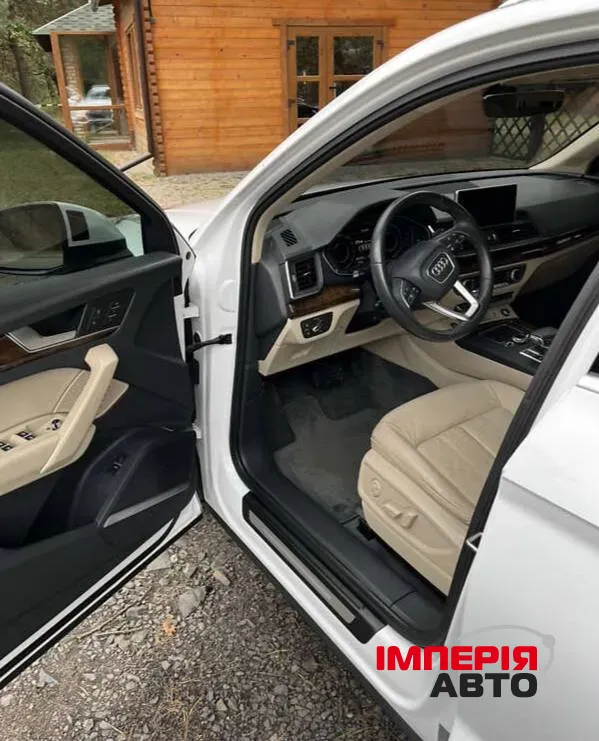 Audi Q5 - фото 8