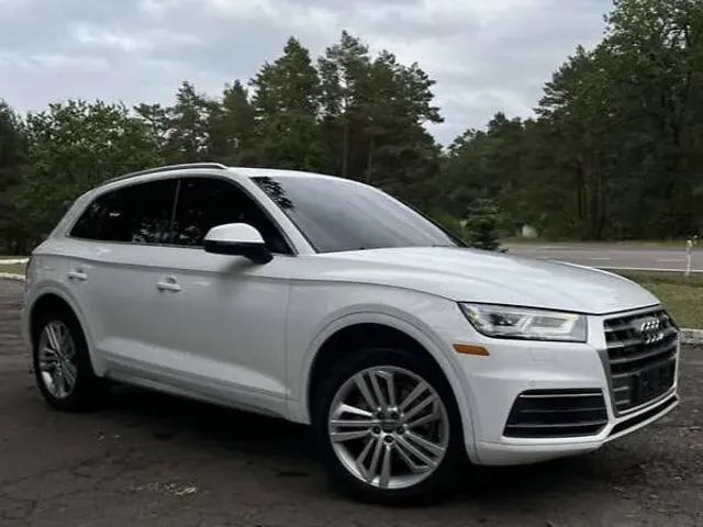 Audi Q5 - фото 2
