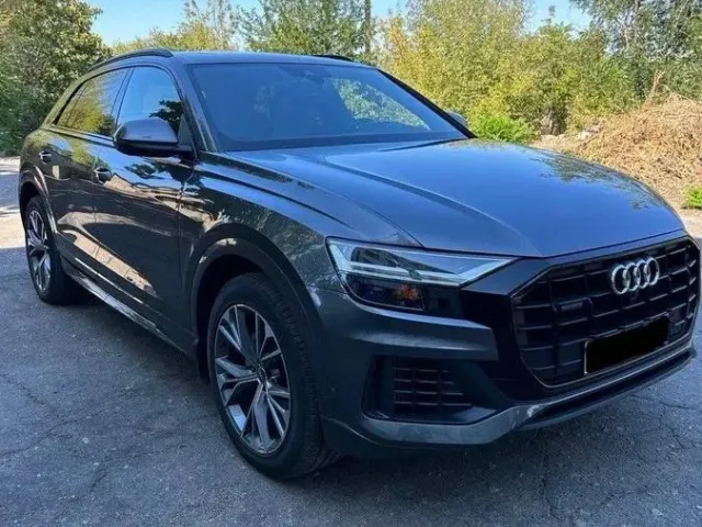 Audi Q8 - фото 1