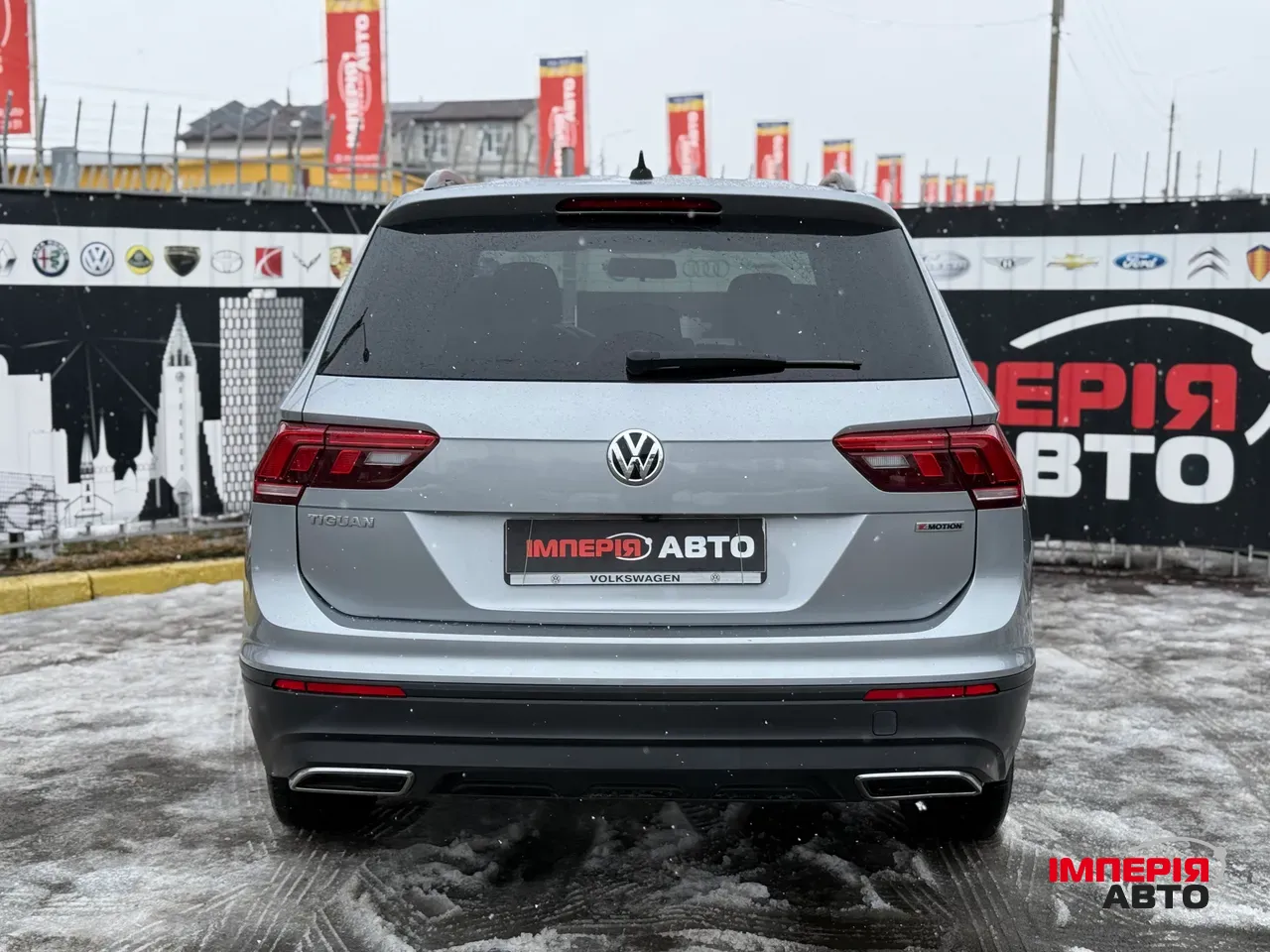 Volkswagen Tiguan - фото 6