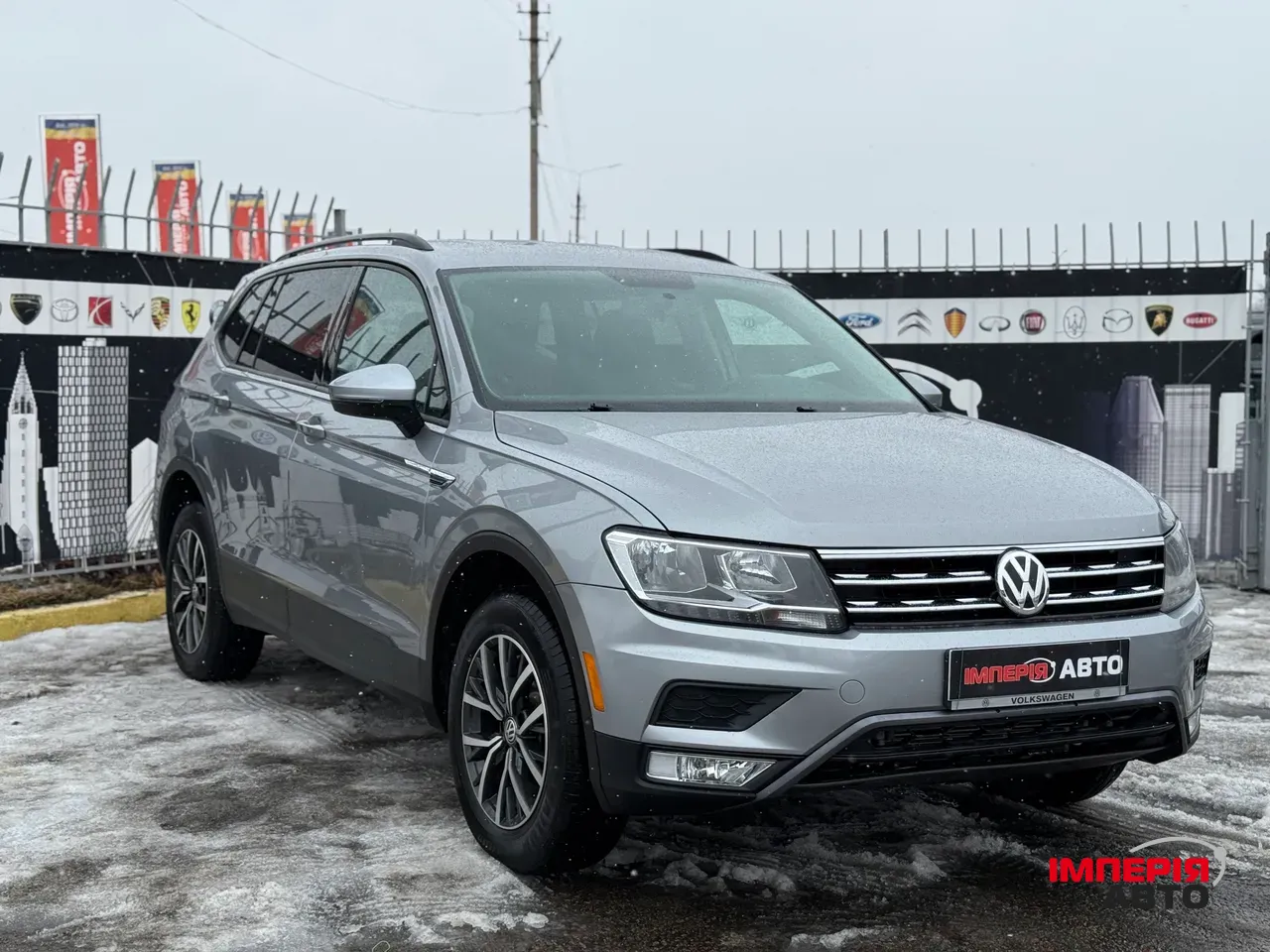 Volkswagen Tiguan - фото 2