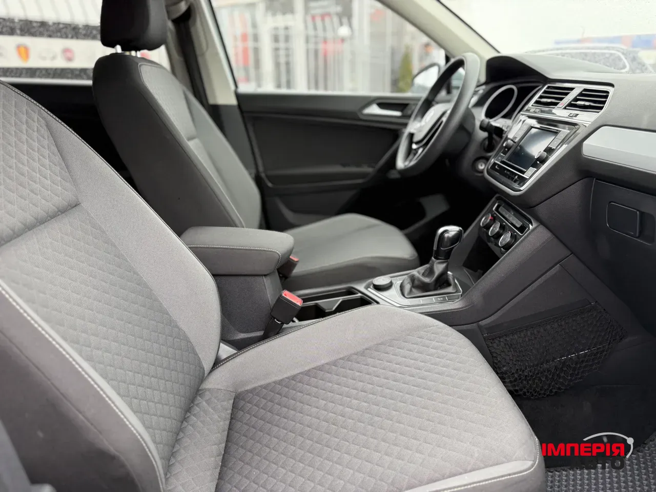 Volkswagen Tiguan - фото 7