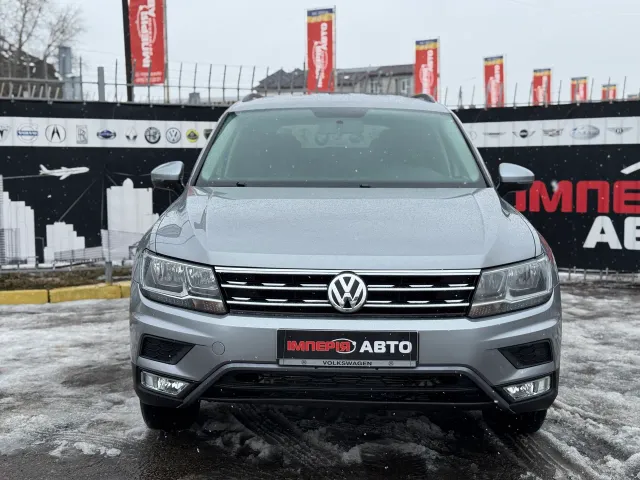 Volkswagen Tiguan - фото 3