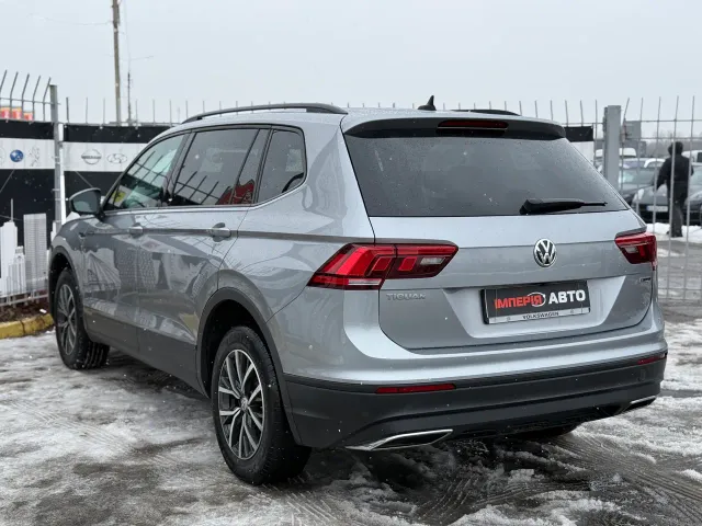 Volkswagen Tiguan - фото 5