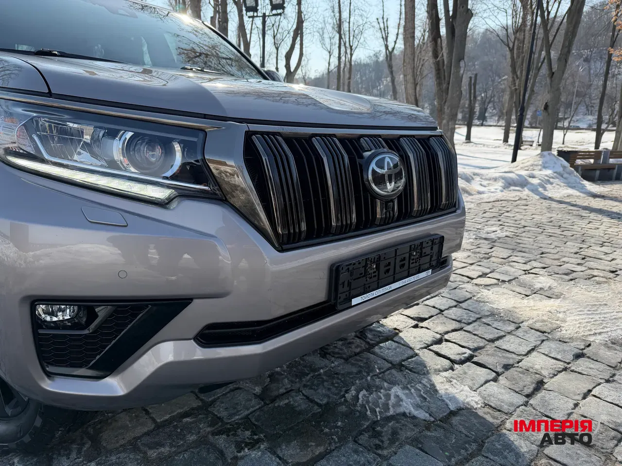 Toyota Land Cruiser Prado - фото 3