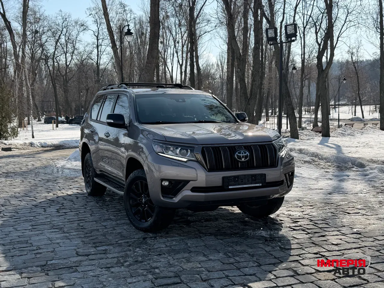 Toyota Land Cruiser Prado - фото 2