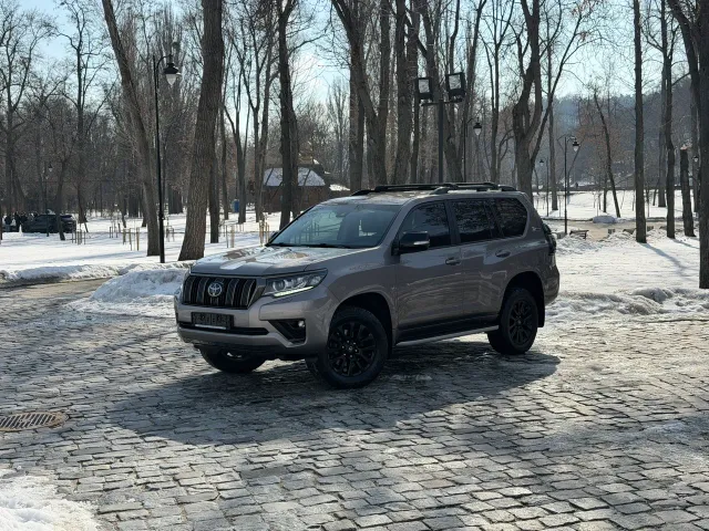 Toyota Land Cruiser Prado - фото 1
