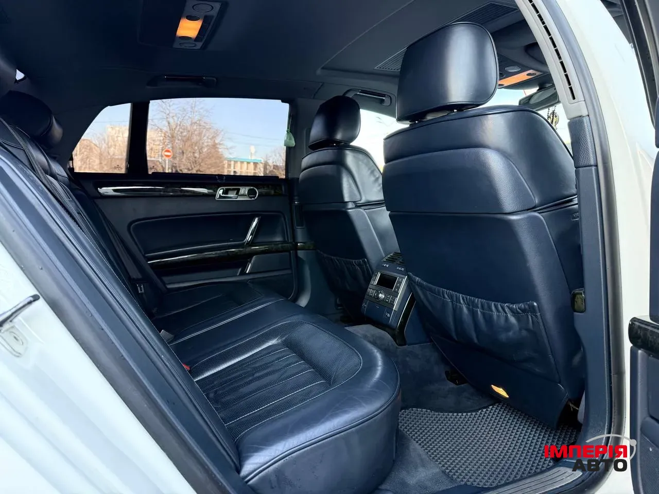 Volkswagen Phaeton - фото 25