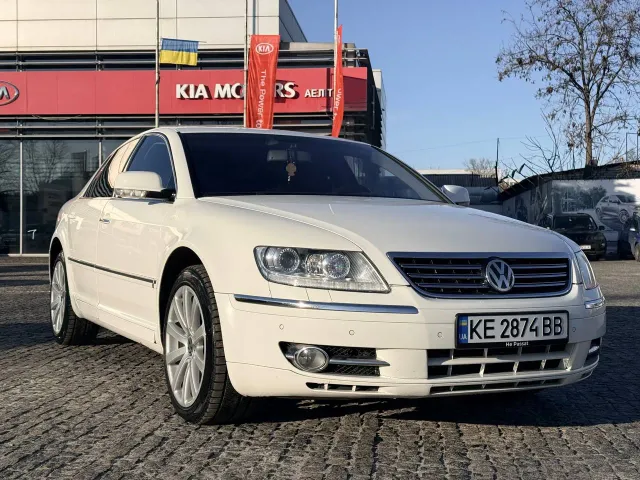 Volkswagen Phaeton - фото 1