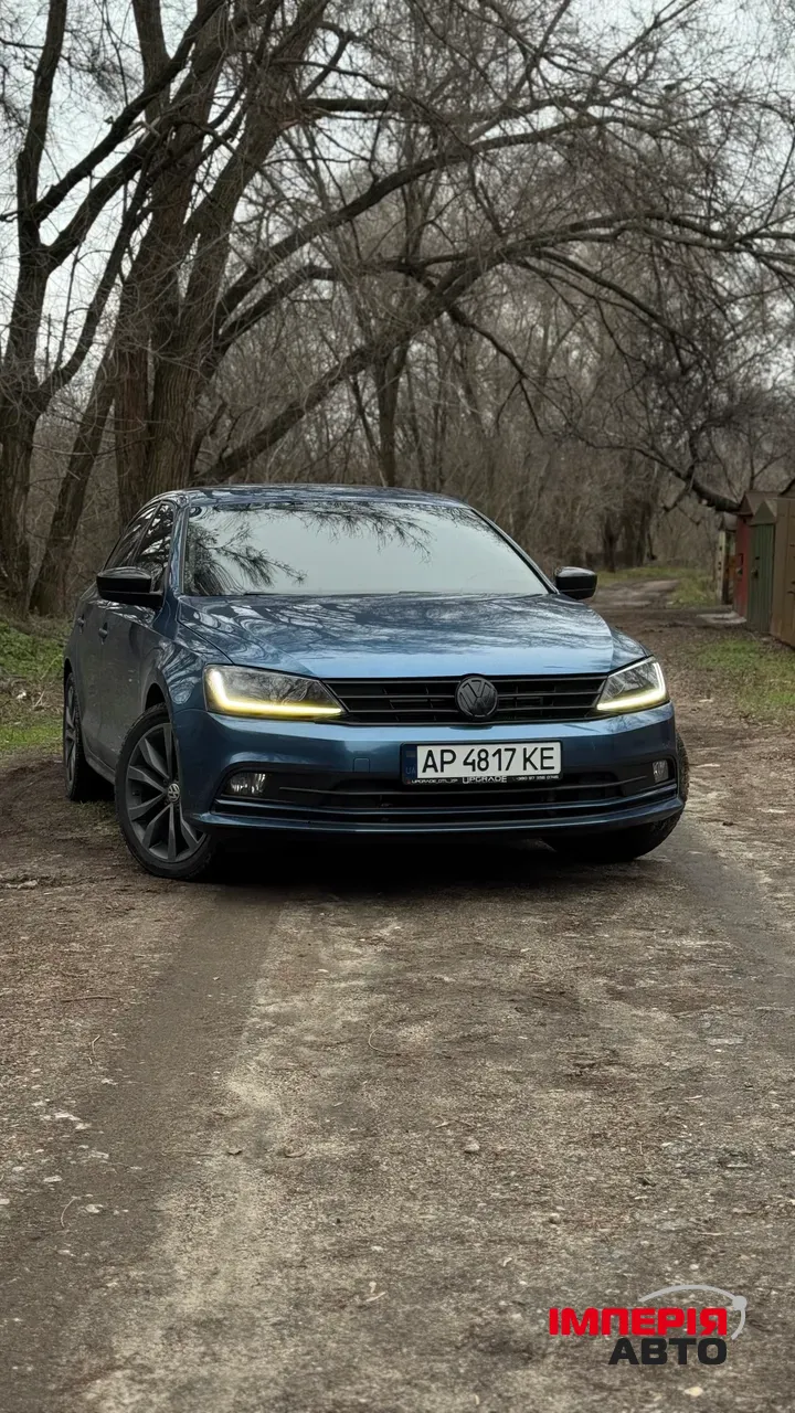 Volkswagen Jetta - фото 3