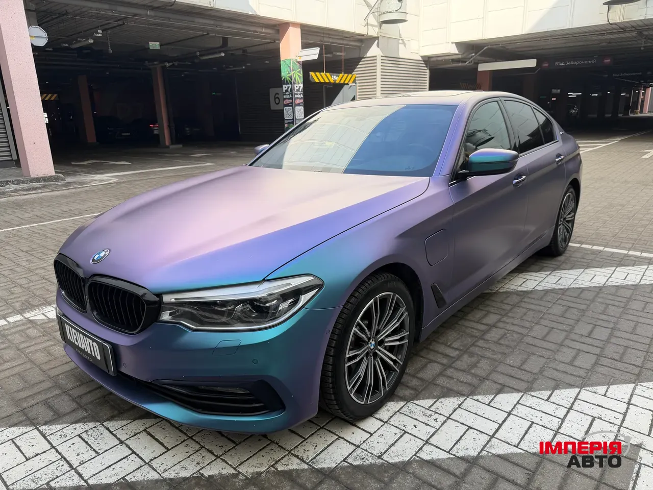 BMW 5 серії - фото 1