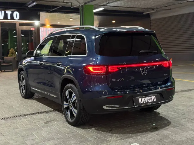 Mercedes-Benz EQB - фото 3