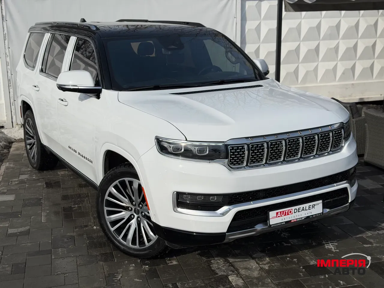 Jeep Grand Cherokee - фото 1