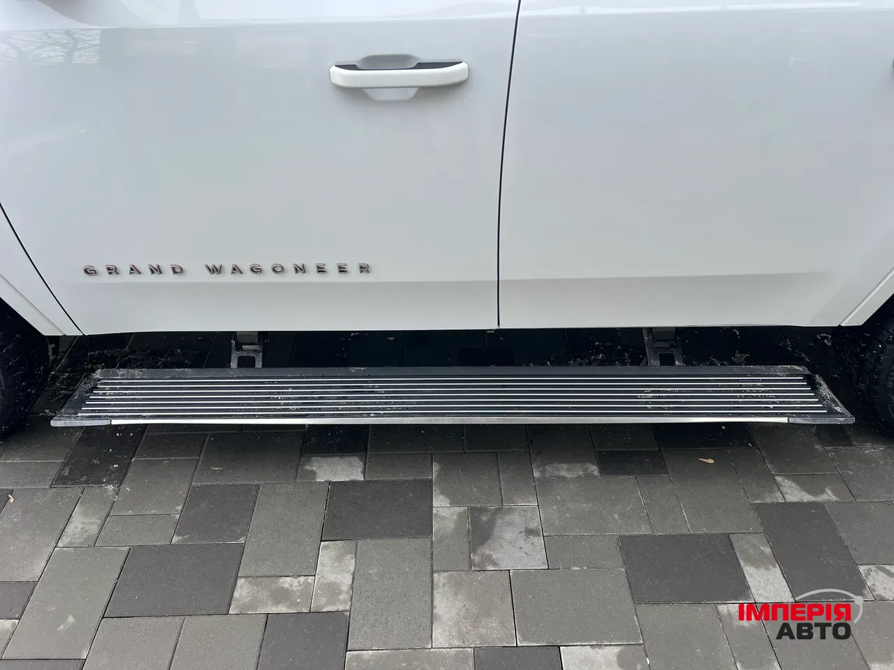 Jeep Grand Cherokee - фото 8