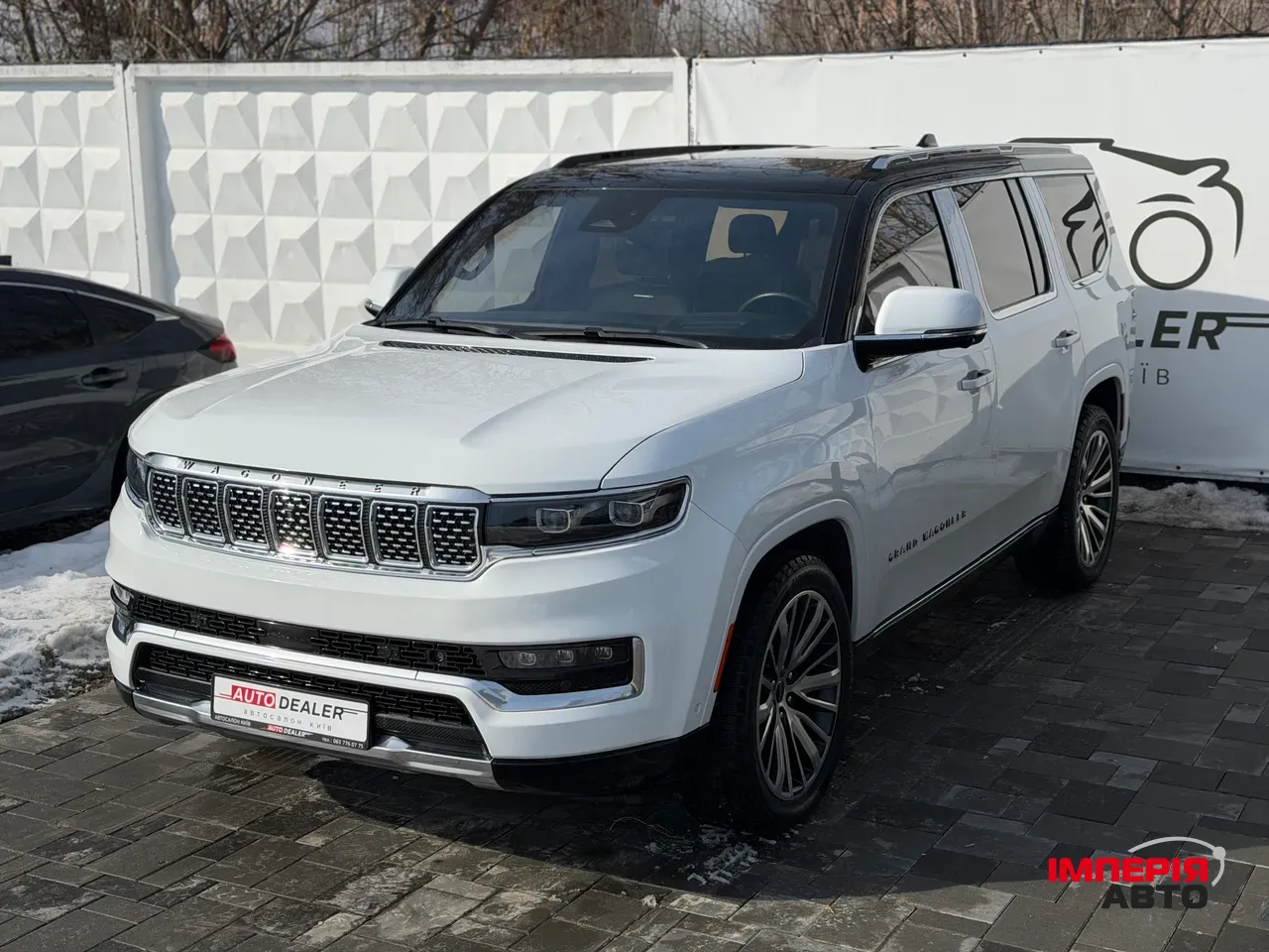 Jeep Grand Cherokee - фото 3