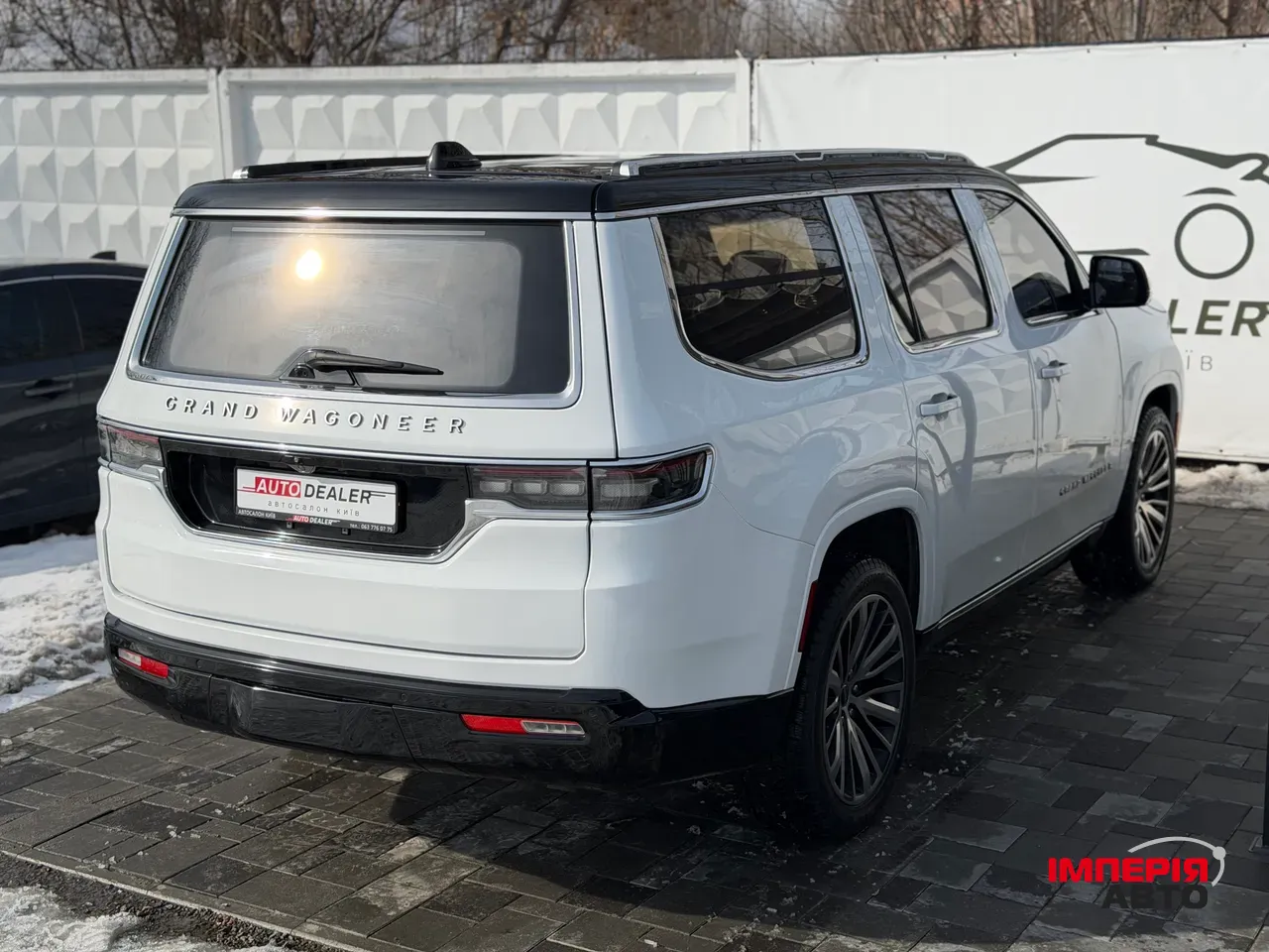 Jeep Grand Cherokee - фото 18