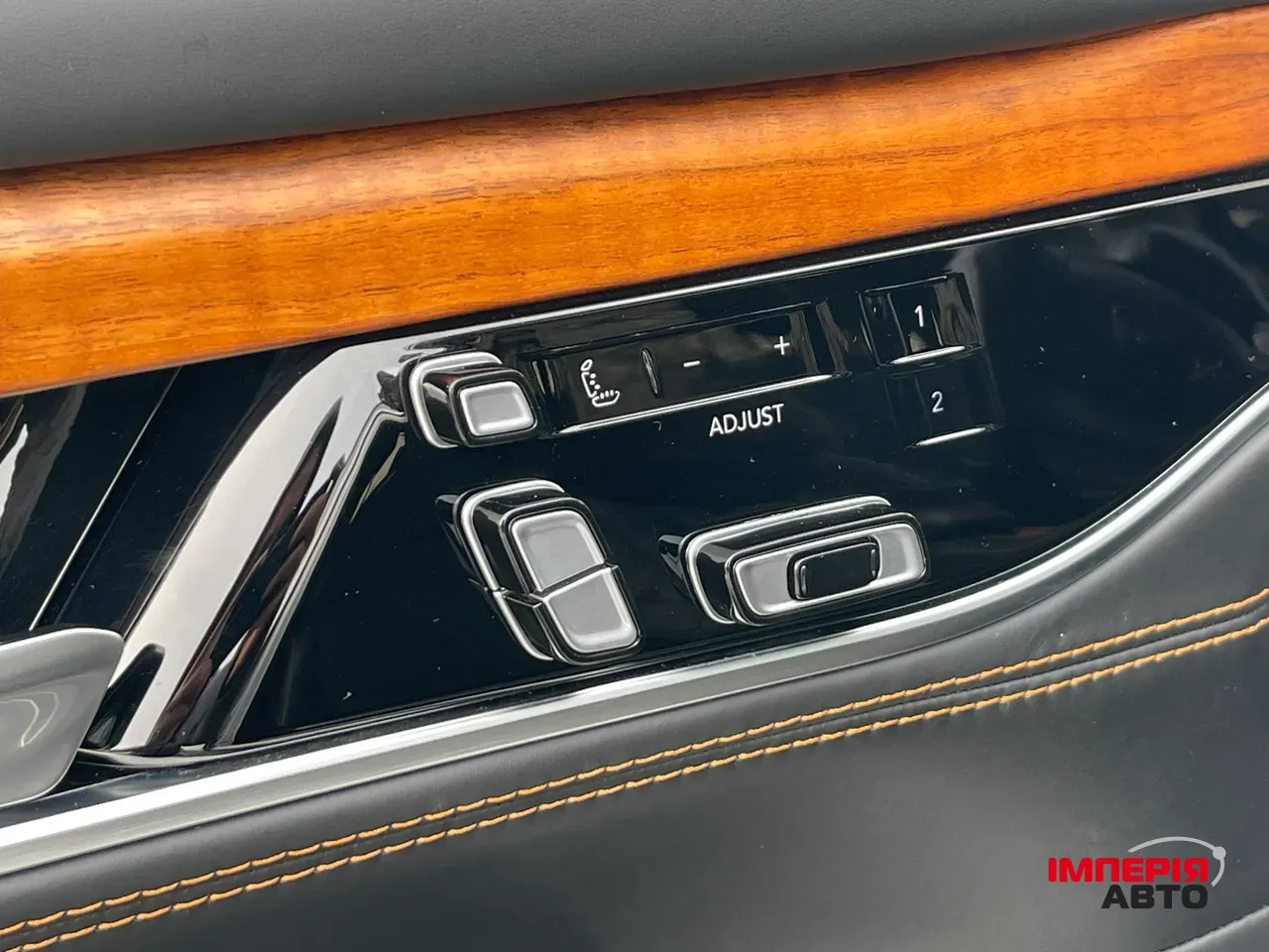 Jeep Grand Cherokee - фото 31