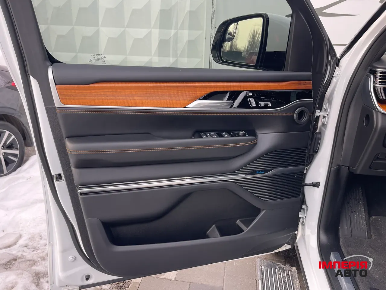 Jeep Grand Cherokee - фото 28