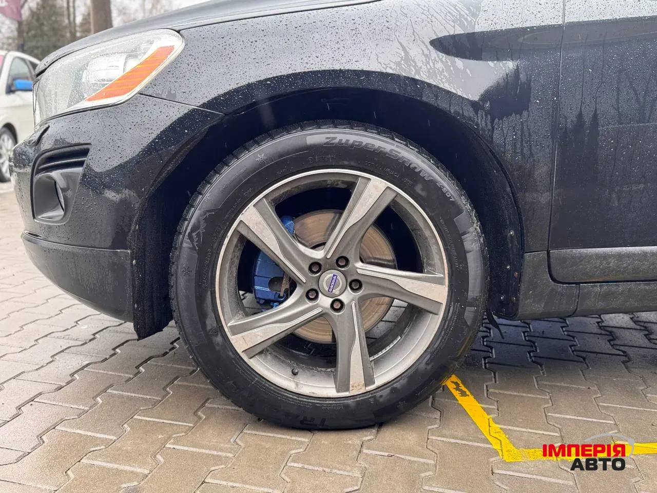 Volvo XC60 - фото 8