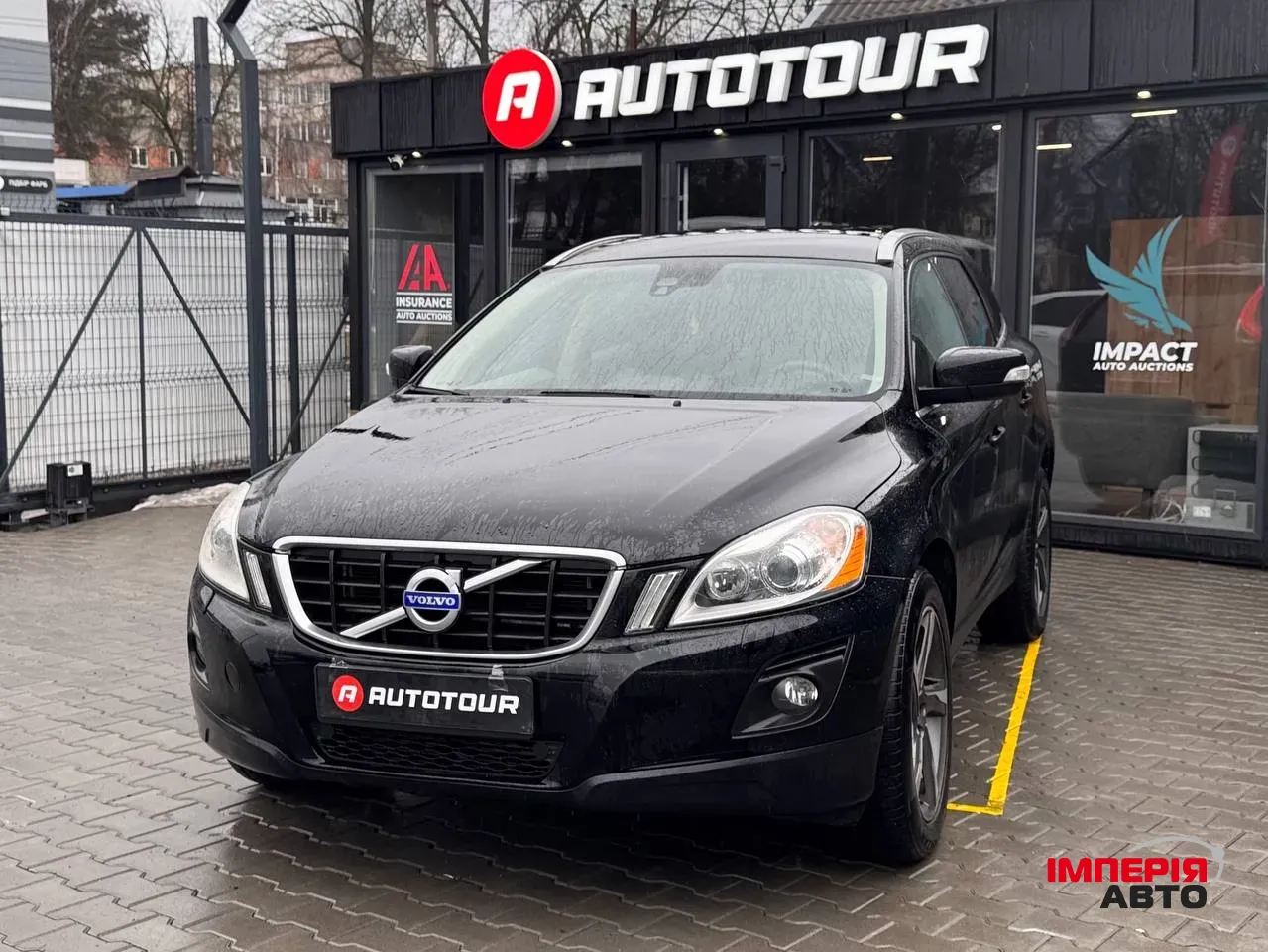 Volvo XC60 - фото 1