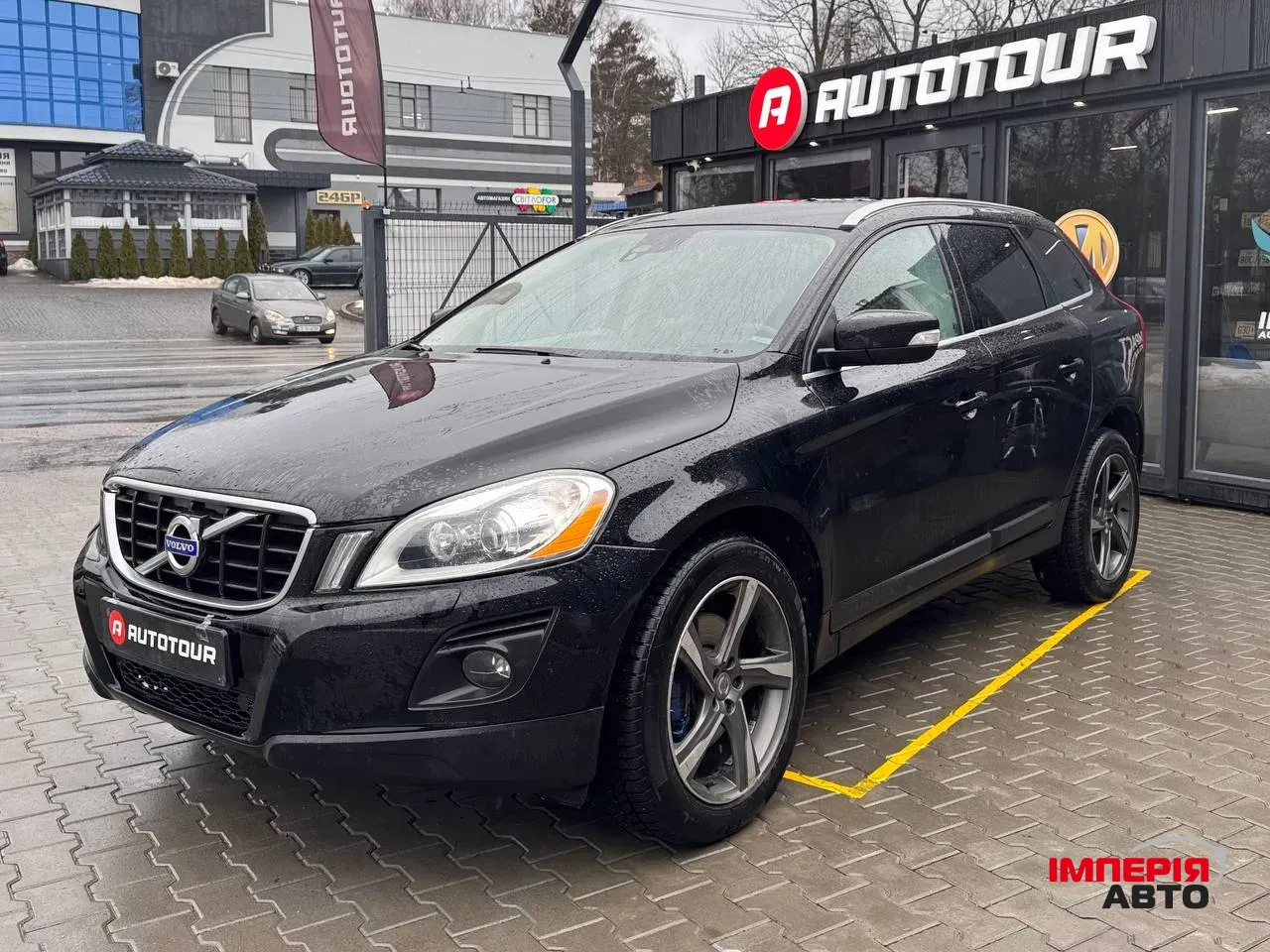Volvo XC60 - фото 2