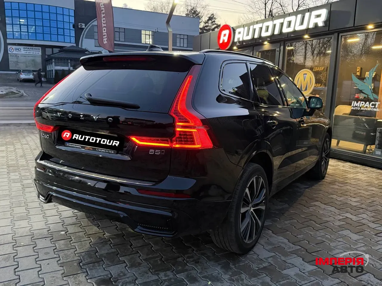 Volvo XC60 - фото 10
