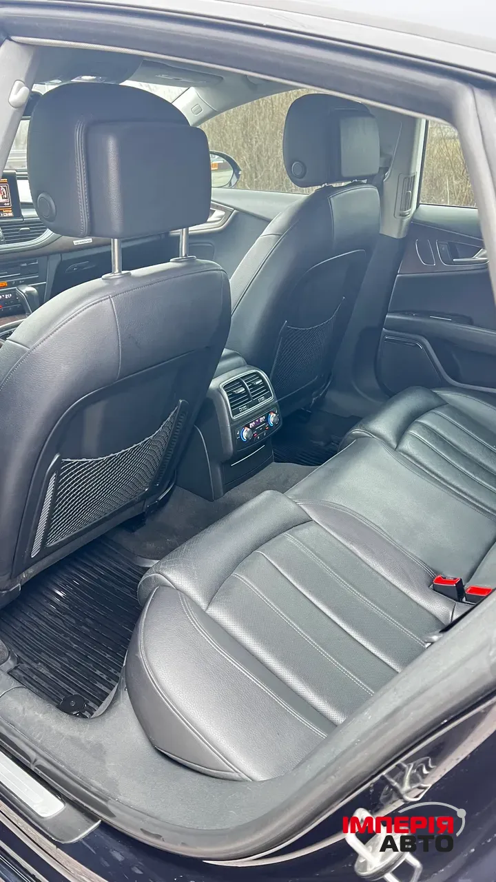 Audi A7 - фото 9