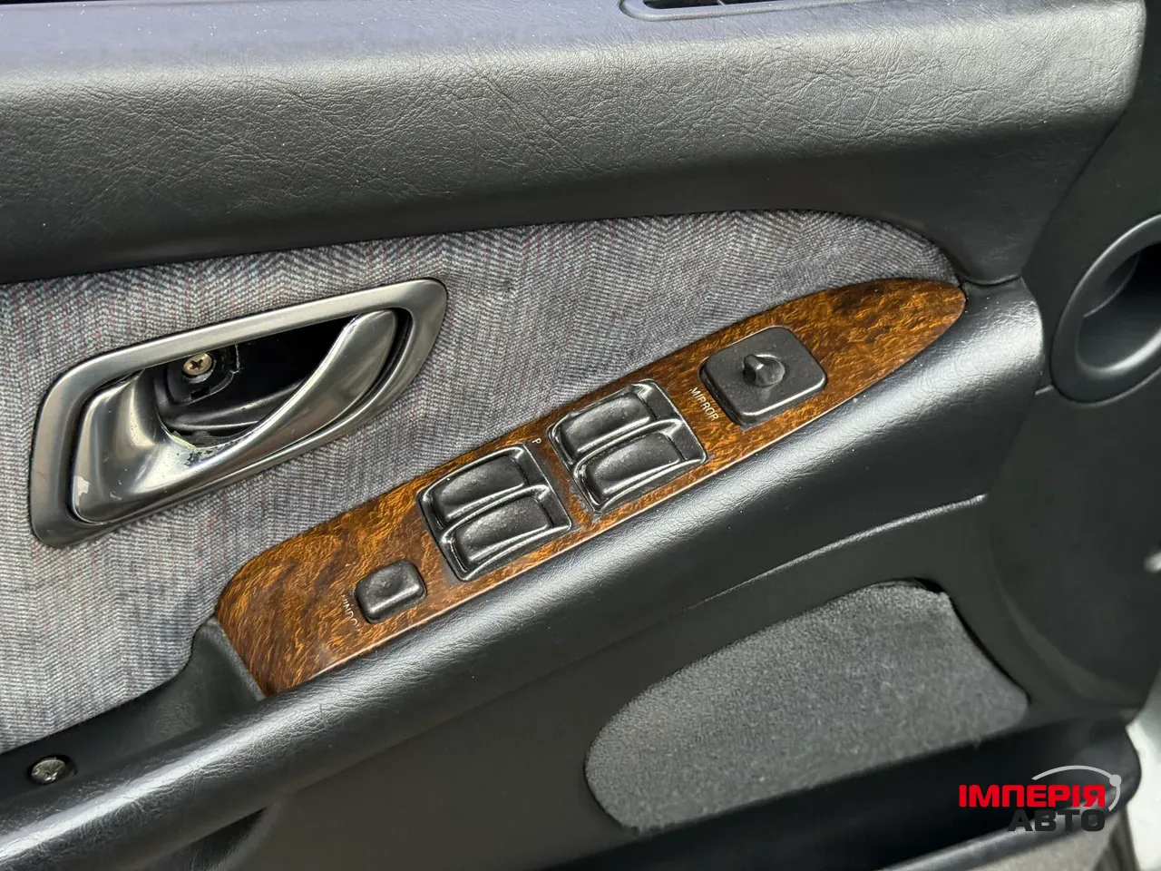 Mitsubishi Sigma - фото 36